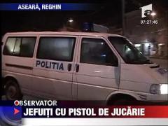 Jefuiti cu pistol de jucarie