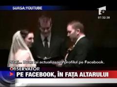 Pe Facebook, in fata altarului