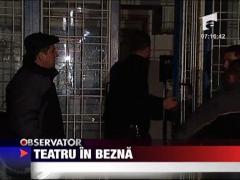 Teatrul in bezna