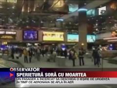 Un barbat a incercat sa coboare din avion in timpul zborului
