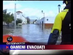 Oameni evacuati in Adalusia