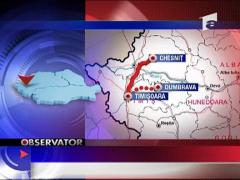 Fetite lovite de tren in cautarea tatalui