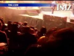 L-a aruncat de pe scena lui Jay Z