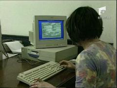 A clacat la serviciu