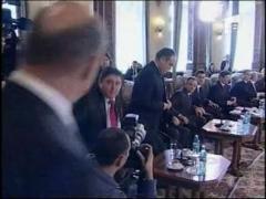 Revizuirea Constitutiei a fost boicotata de Opozitie