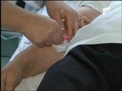 Si-a taiat gatul in semn de protest