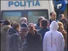 Solomon ramane in arest