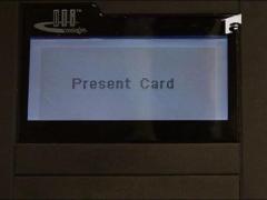 Mini-cardul, un mod mai simplu de plata