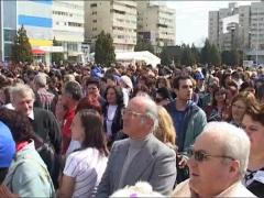 Profesorii nu renunta la proteste