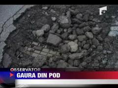 Groapa uriasa intr-un pod la Alba