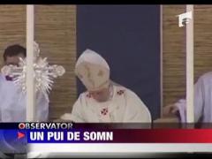 Papa a adormit la slujba