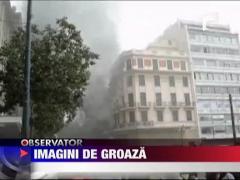 Imagini de groaza la o banca incendiata ieri in Atena