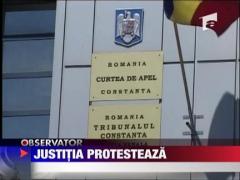 Justitia protesteaza