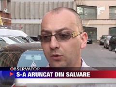 S-a aruncat din ambulanta