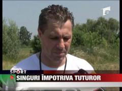 Singuri impotriva tuturor