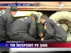 Tir intepenit pe sine
