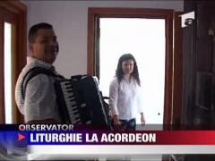 Liturghie la acordeon! Inaugurare cu preot si lautari