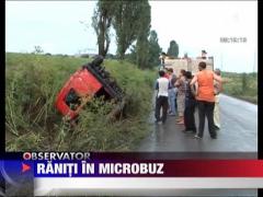 Raniti in microbuz