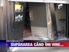 Un roman a intrat in discoteca, in Franta, cu masina!