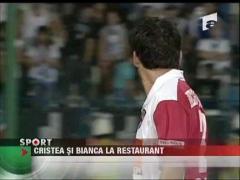 Cristea neaga ca s-a casatorit.