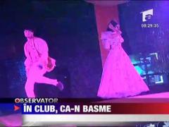 In club, ca in basme