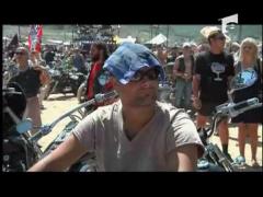 Vladimir Putin calare pe motor