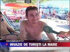 Invazie de turisti la Mare