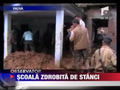 India: 18 elevi morti dupa ce o scoala a fost strivita de stanci