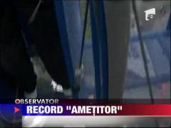 Record "ametitor"! 42 de bungee jumps intr-o ora