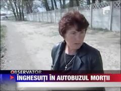Inghesuiti in autobuzul mortii
