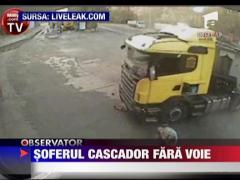 Sofer zburator! Cascador fara voie