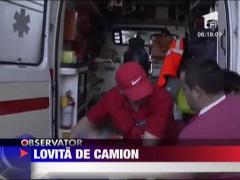 Fetita de 9 ani lovita de camion