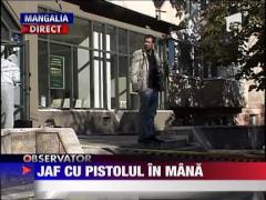 Jaf cu pistolul in mana