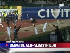 Omagiul alb-albastru