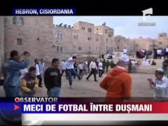 Meci de fotbal intre evrei si palestinieni