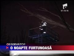 Noapte furtunoasa la malul marii