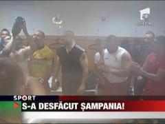 S-a desfacut sampania in vestiarul Stejarilor
