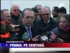 Premierul a inaugurat cu surle si trambite doua bucatele de sosea