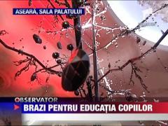 Licitatie de brazi de Craciun la Palatul Parlamentului