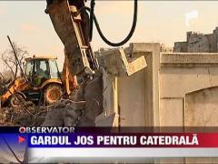 Gardul jos pentru Catedrala Mantuirii Neamului