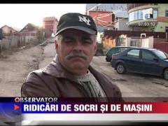 Masina ridicata cu un om bolnav inauntru