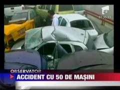 Peste 50 de masini s-au ciocnit in lant pe o autostrada din Mexic