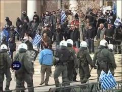 Bataie in toata regula pe strazile din Atena