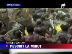 Pescuit la minut! Un lac din Mali, golit in timp record
