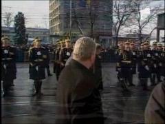 Romanii, uniti pentru a-l huidui pe Basescu