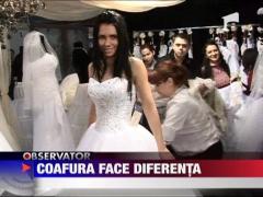 Se poarta rochiile de mireasa simple si elegante