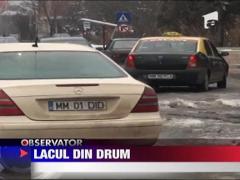 Groapa mare cat toata latimea drumului