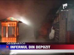 Incendiu devastator la un depozit de mobila in Satu Mare