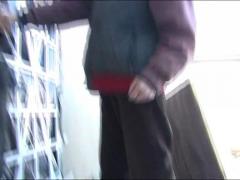 Au spart 6 lacate pentru a fura absorbante si pantofi