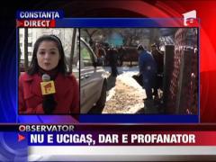 Nu si-a ucis mama, dar i-a profanat cadavrul, incinerandu-l